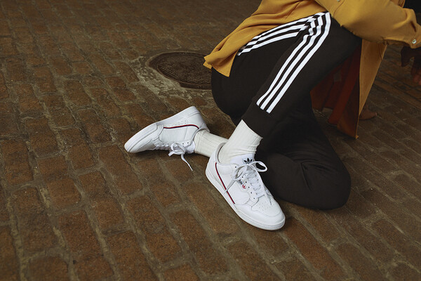 Η νέα τάση στα sneakers θα φορεθεί από όλους, με δεκάδες τρόπους!