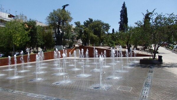 Πώς θα φας, θα πιεις και θα διασκεδάσεις στη Νέα Σμύρνη μόλις με 15 ευρώ