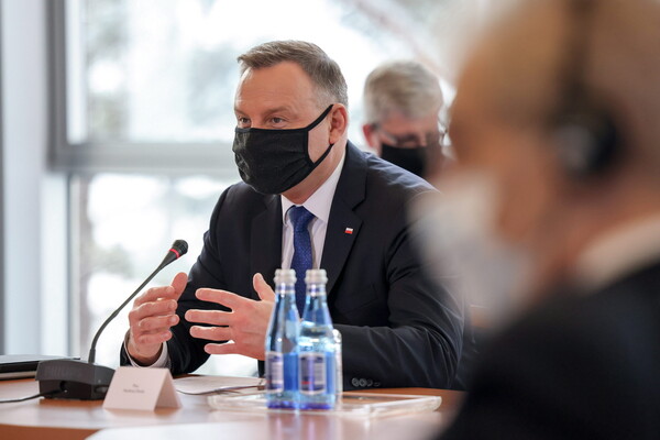 Πολωνία: Κατηγορίες σε βάρος συγγραφέα, επειδή είπε «βλάκα» τον πρόεδρο