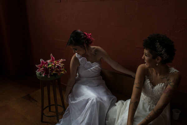 Γκέι ζευγάρια της Βραζιλίας σπεύδουν να παντρευτούν πριν αναλάβει καθήκοντα ο Μπολσονάρο