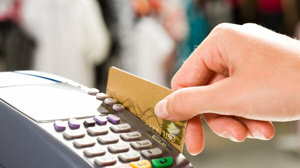 Τι αλλάζει στις πληρωμές με κάρτα από 14 Σεπτεμβρίου