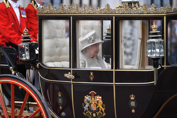 Τα γενέθλια της Βασίλισσας, ένα ατύχημα και η Μέγκαν Μαρκλ που επέστρεψε με την πρώτη της δημόσια εμφάνιση
