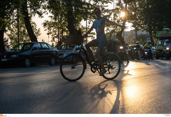 H Γυμνή Ποδηλατοδρομία της Θεσσαλονίκης - Φωτογραφίες από την πιο fun ποδηλατάδα της Ελλάδας
