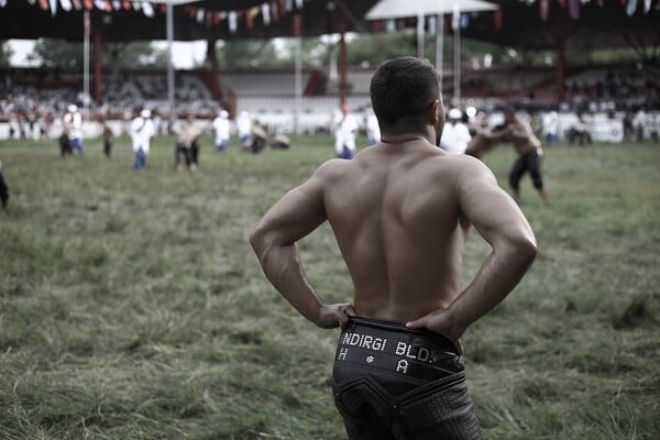 Kirkpinar oil wrestling: 25 φωτογραφίες από τους σημαντικότερους αγώνες πάλης με λάδι στον κόσμο, στην Αδριανούπολη