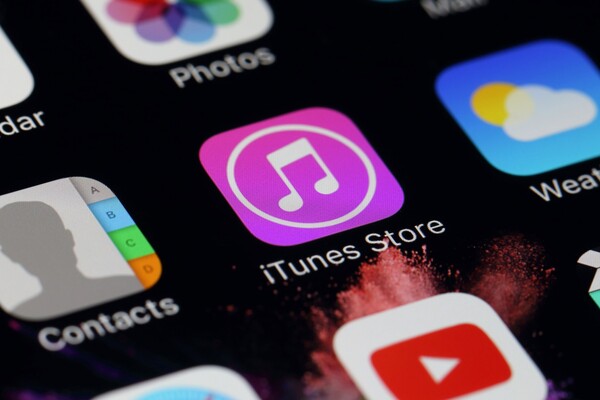 Bloomberg: Η Apple ανακοινώνει το τέλος του iTunes