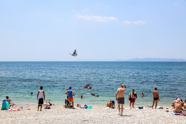 Το καλοκαίρι συνεχίζεται και την Κυριακή - Πού θα φτάσει τους 37 βαθμούς η θερμοκρασία