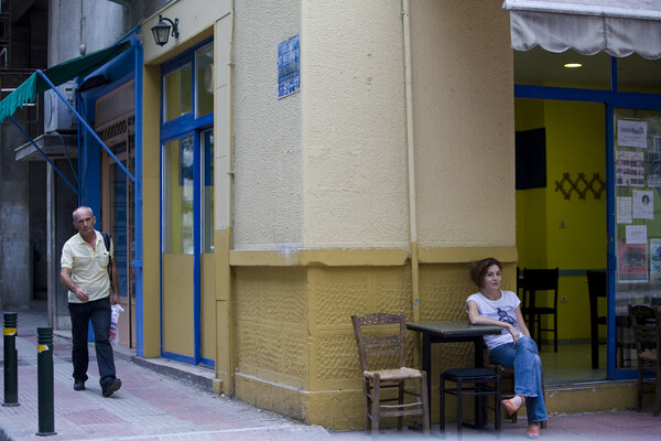 Η Αλεξία Καλτσίκη αφηγείται τη ζωή της στη LIFO