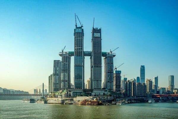 Ο οριζόντιος ουρανοξύστης της Κίνας - Ένα θαύμα της μηχανικής