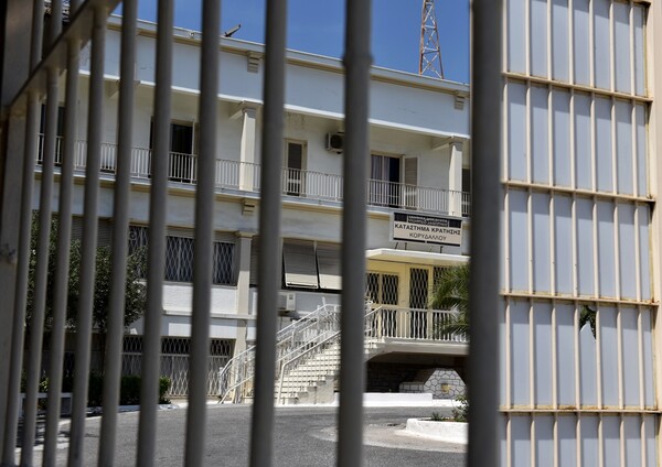 Δεν ξυλοκοπήθηκε ο παιδοκτόνος της Κέρκυρας λέει το υπουργείο Δικαιοσύνης