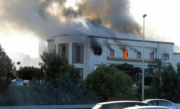 Λιβύη: Τρομοκρατική επίθεση κατά του ΥΠΕΞ στην Τρίπολη- Τουλάχιστον τρεις νεκροί