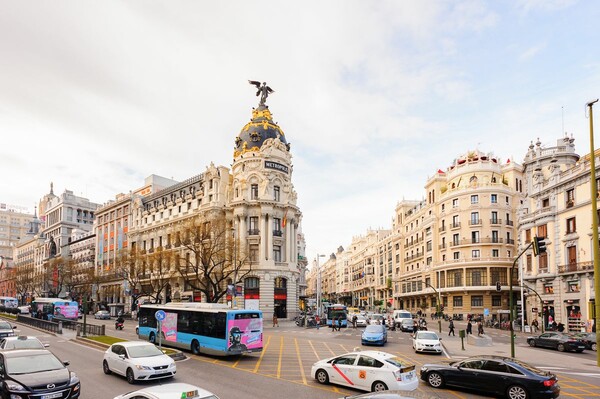 Απόφαση ορόσημο στη Μαδρίτη - Τέλος τα ρυπογόνα αυτοκίνητα στο κέντρο της πόλης