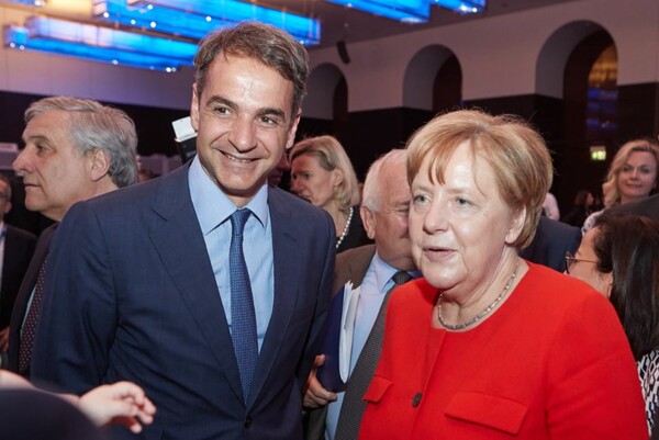 Η Μέρκελ κάλεσε τον Μητσοτάκη στο Βερολίνο - Πότε θα γίνει η πρώτη συνάντηση των ηγετών