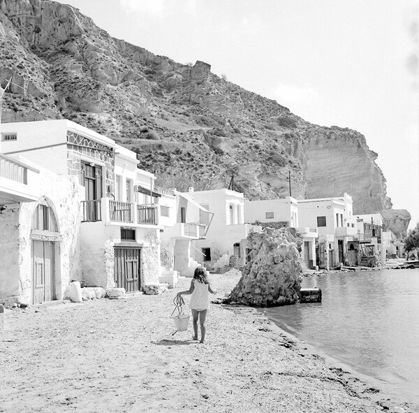 Το φως του ελληνικού καλοκαιριού σε 20 φωτογραφίες από το αρχείο του Μουσείου Μπενάκη