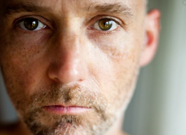 O Moby αποκάλυψε το τεράστιο τατουάζ που χτύπησε και είναι αφιερωμένο στους vegans