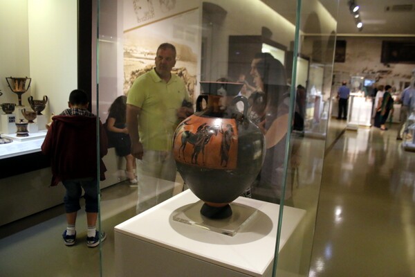 ΕΛΣΤΑΤ: Μειώθηκαν οι επισκέπτες στα μουσεία, αλλά αυξήθηκαν οι εισπράξεις
