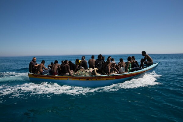 Νέο ναυάγιο στη Λιβύη - Πέντε νεκροί και 20 μετανάστες που αγνοούνται