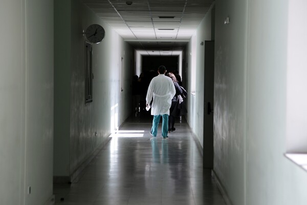 Χωρίς παθολόγους το Νοσοκομείο Αμαλιάδας - Τι καταγγέλλει η ΠΟΕΔΗΝ
