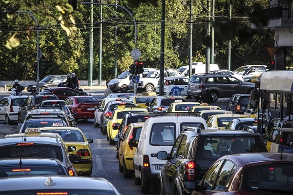 Μποτιλιάρισμα σε Κηφισίας, Αττική Οδό και στον Κηφισό