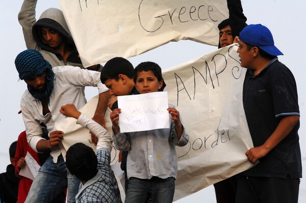 Μυστικά και ψέματα για το μεταναστευτικό και μια αποκάλυψη που πέρασε απαρατήρητη