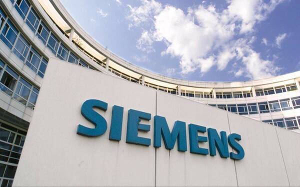 Δίκη Siemens: Ενοχή για 32 κατηγορούμενους ζητά η εισαγγελέας