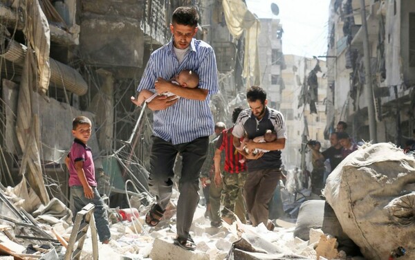 Συρία: Οκτώ χρόνια σπαραγμός, θάνατος και καταστροφή σε μια κατακερματισμένη χώρα