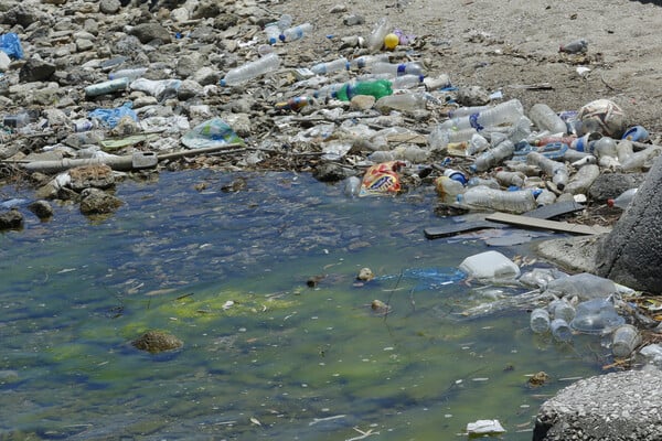WWF: Σοκαριστικά στοιχεία για τα πλαστικά στη Μεσόγειο – 570.000 τόνοι καταλήγουν στη θάλασσα