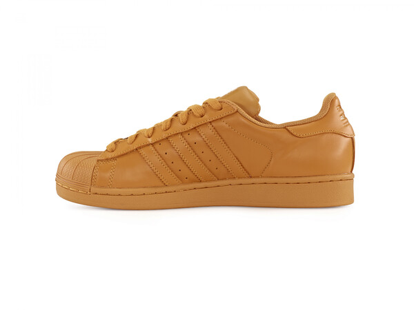 Η θαυμαστή και μεγάλη ιστορία των adidas Superstars