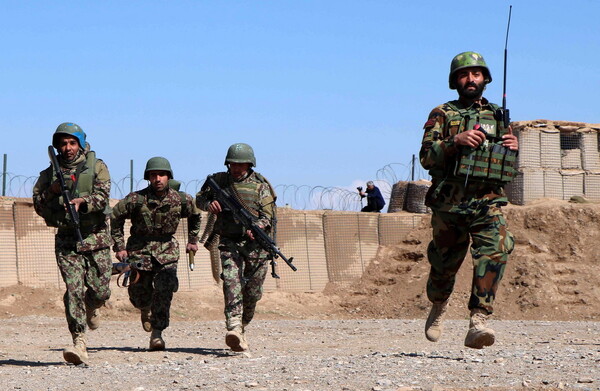 Αφγανιστάν: Επίθεση Ταλιμπάν σε στρατιωτική βάση - Πληροφορίες για πολλά θύματα