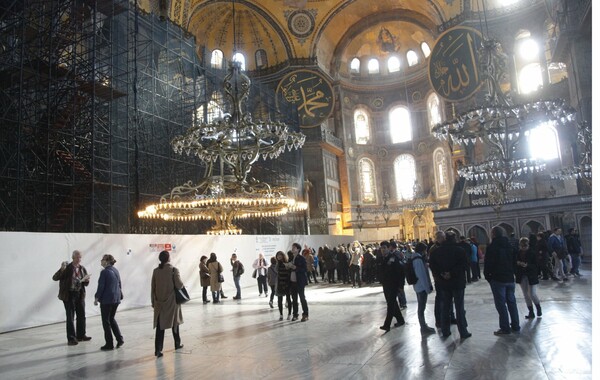 Έλληνας ιερέας για Αγία Σοφία: «Δόξα σοι ο Θεός που η Τουρκία την έκανε τζαμί»