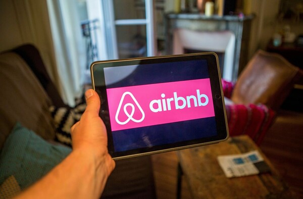 Οι ξενοδόχοι στην Ελλάδα ζήτησαν αναστολή μισθώσεων τύπου Airbnb