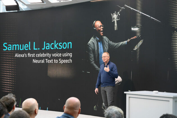 Ο Samuel L Jackson δίνει τη φωνή του στην Alexa της Amazon