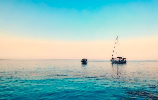 Bild: Οι Έλληνες χρειάζονται τον τουρισμό - Ας αποφασίσουν οι ίδιοι αν θέλουν φέτος τουρίστες