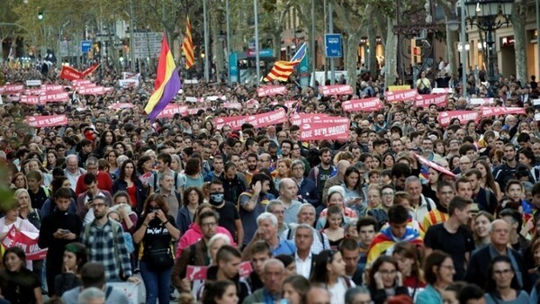 Αναβλήθηκε επίσημα το Clasico λόγω των επεισοδίων στην Βαρκελώνη