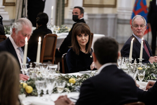 Επίσημο δείπνο στο Προεδρικό Μέγαρο: Φωτογραφίες από τους καλεσμένους - Το μενού
