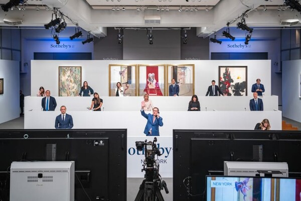 Πάνω από 84 εκατ.δολ. για τρίπτυχο του Φράνσις Μπέικον - Στην πρώτη live streaming δημοπρασία του Sotheby's