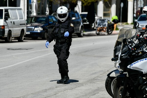 Απαγόρευση κυκλοφορίας: Έστειλε SMS για σούπερ μάρκετ και βρέθηκε 60 χλμ μακριά