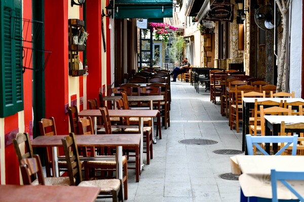 Επίδομα 800 ευρώ: Πότε θα γίνει η πληρωμή - Ποιους αφορά