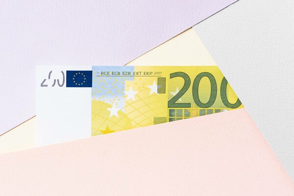 Επίδομα 800 ευρώ: 10.000 αιτήσεις τις πρώτες ώρες λειτουργίας της πλατφόρμας