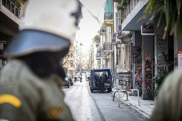 Σε εξέλιξη αστυνομική επιχείρηση στα Εξάρχεια