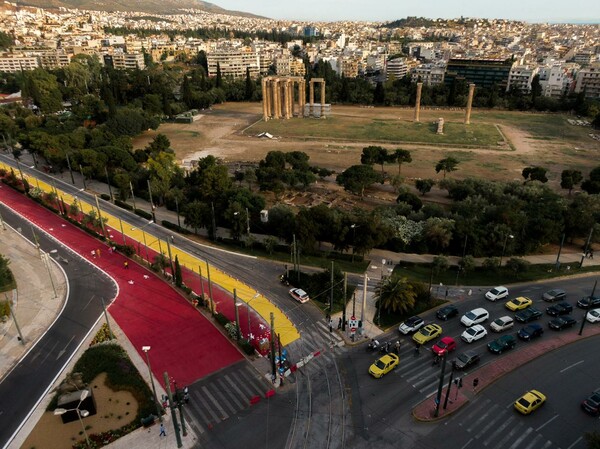 Μεγάλος Περίπατος της Αθήνας: Ποδήλατα, πατίνια και πεζοί «γέμισαν» τον πεζόδρομο - Φωτογραφίες