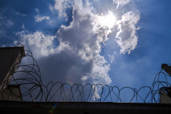 Τέλος στη μεταγωγή καταδικασμένων για τρομοκρατία σε αγροτικές φυλακές- Με νομοσχέδιο