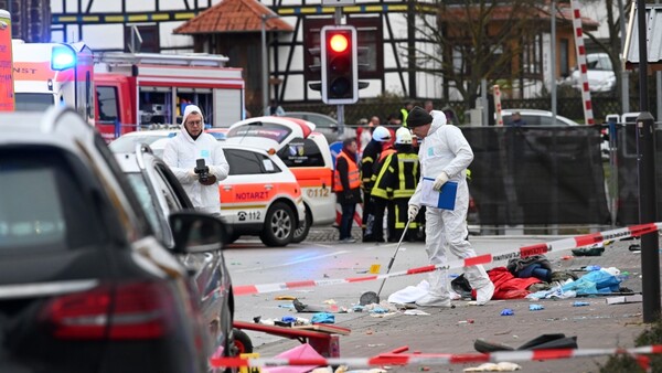 Γερμανία: Πιθανώς εσκεμμένη η επίθεση με αυτοκίνητο σε καρναβάλι - 30 οι τραυματίες, 7 σοβαρά