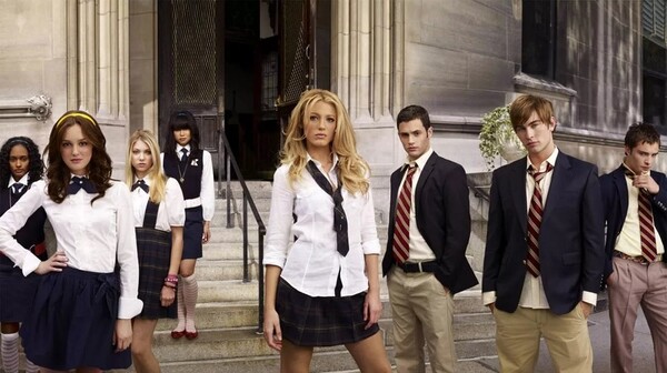 Η Κρίστεν Μπελ επιστρέφει στη φωνή του «Gossip Girl» - Τι θα δούμε στη νέα σειρά