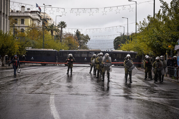 Επέτειος δολοφονίας Γρηγορόπουλου: 4000 αστυνομικοί, επιτήρηση και στην Ακρόπολη και φρούριο το κέντρο της Αθήνας
