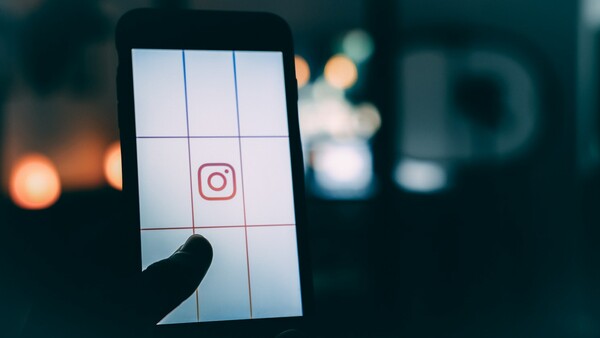 Το Instagram δοκιμάζει νέες επιλογές στο layout των stories
