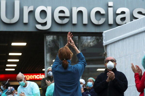 Κορωνοϊός: Μείωση θανάτων για τέταρτη συνεχή ημέρα στην Ισπανία - 637 σε 24 ώρες