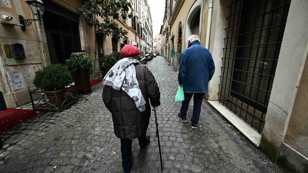 «Δεν υπάρχει θαυματουργό νερό» - Τι συνέβη στο ιταλικό χωριό χωρίς καθόλου κρούσματα κορωνοϊού