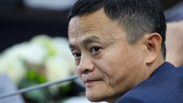 Ο Τζακ Μα της Alibaba δωρίζει 100 εκατομμύρια μάσκες και κιτ δοκιμών στον ΠΟΥ