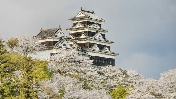 Ζήσε σαν «Σογκούν» για μια νύχτα στο πρώτο κάστρο - ξενοδοχείο της Ιαπωνίας