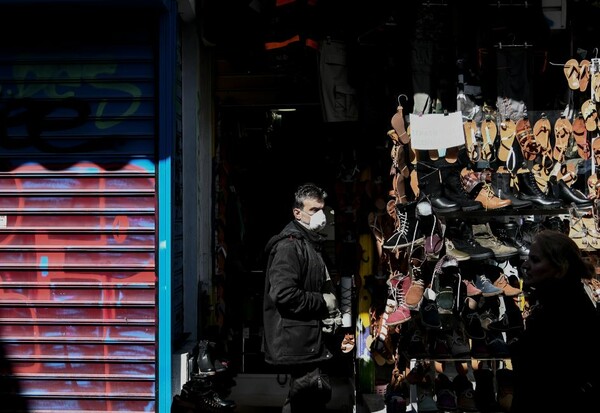 Κορωνοϊός: Αυτή είναι όλη η λίστα με καταστήματα και επιχειρήσεις που κλείνουν